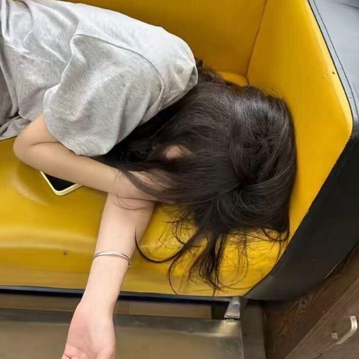 屿_