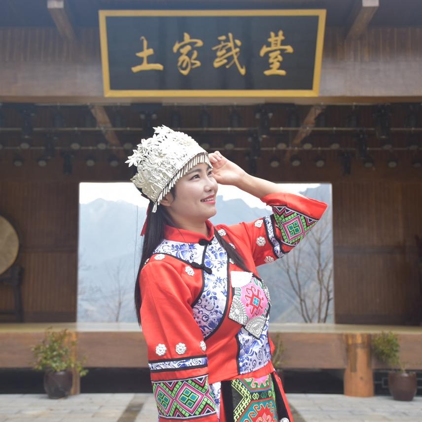 神农明霞
