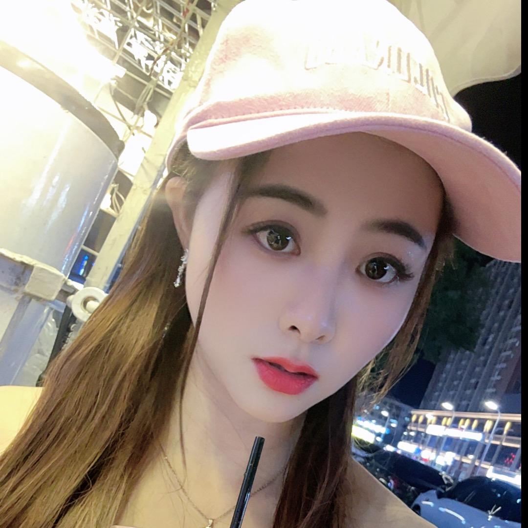 (｡>∀<｡)奶茶妹