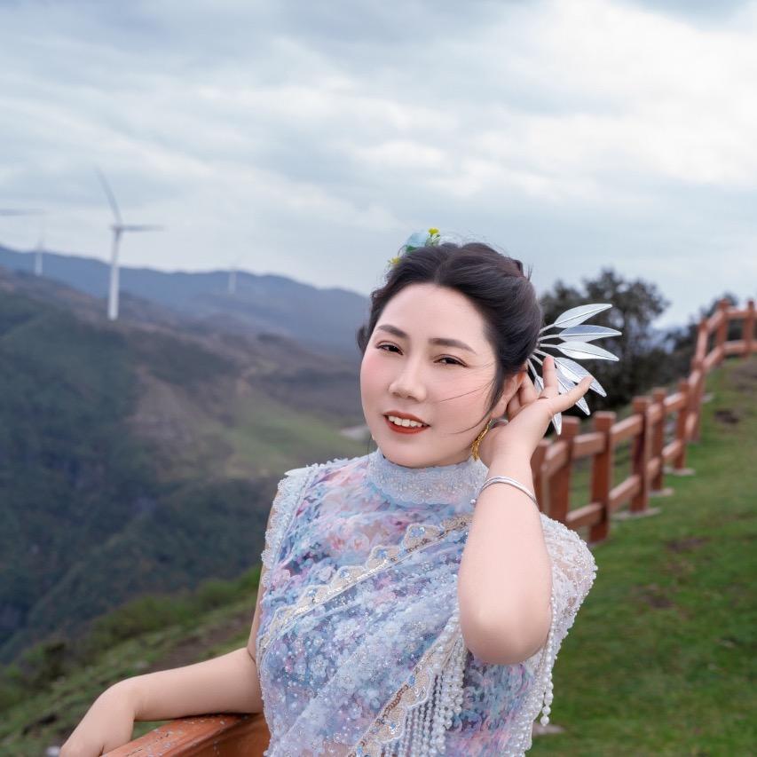 演员