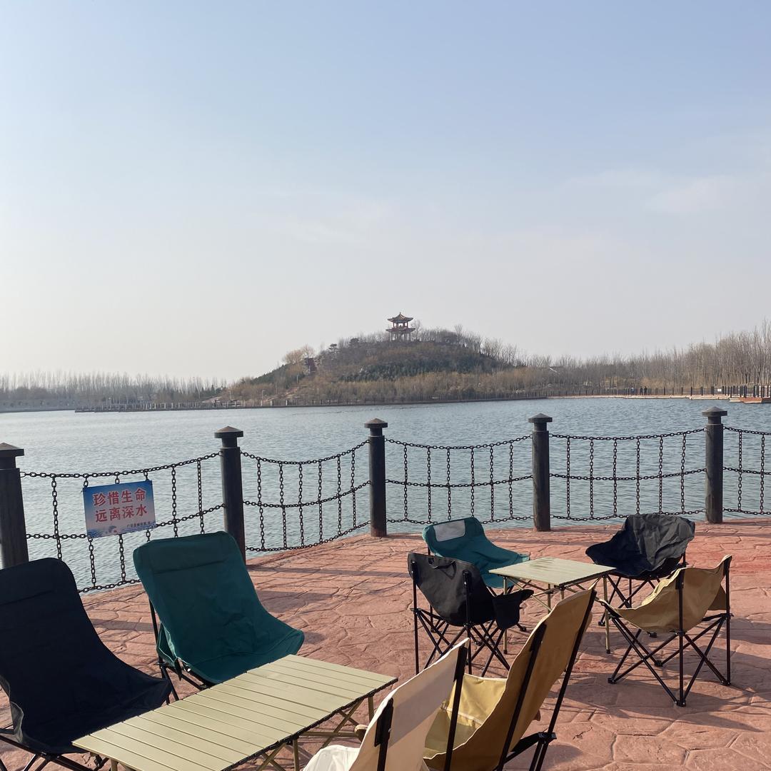 踏青户外用品店