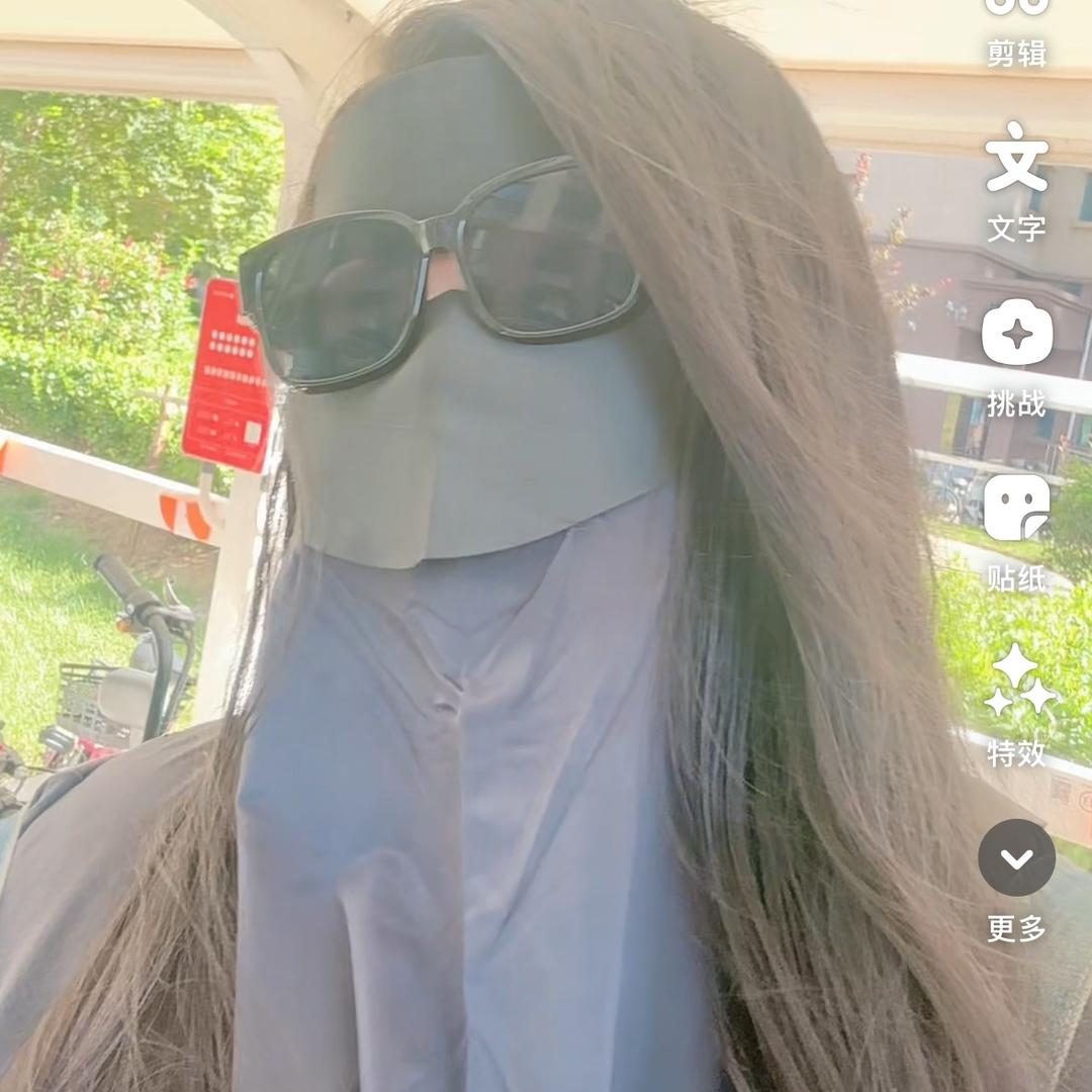 00后勇闯自媒体