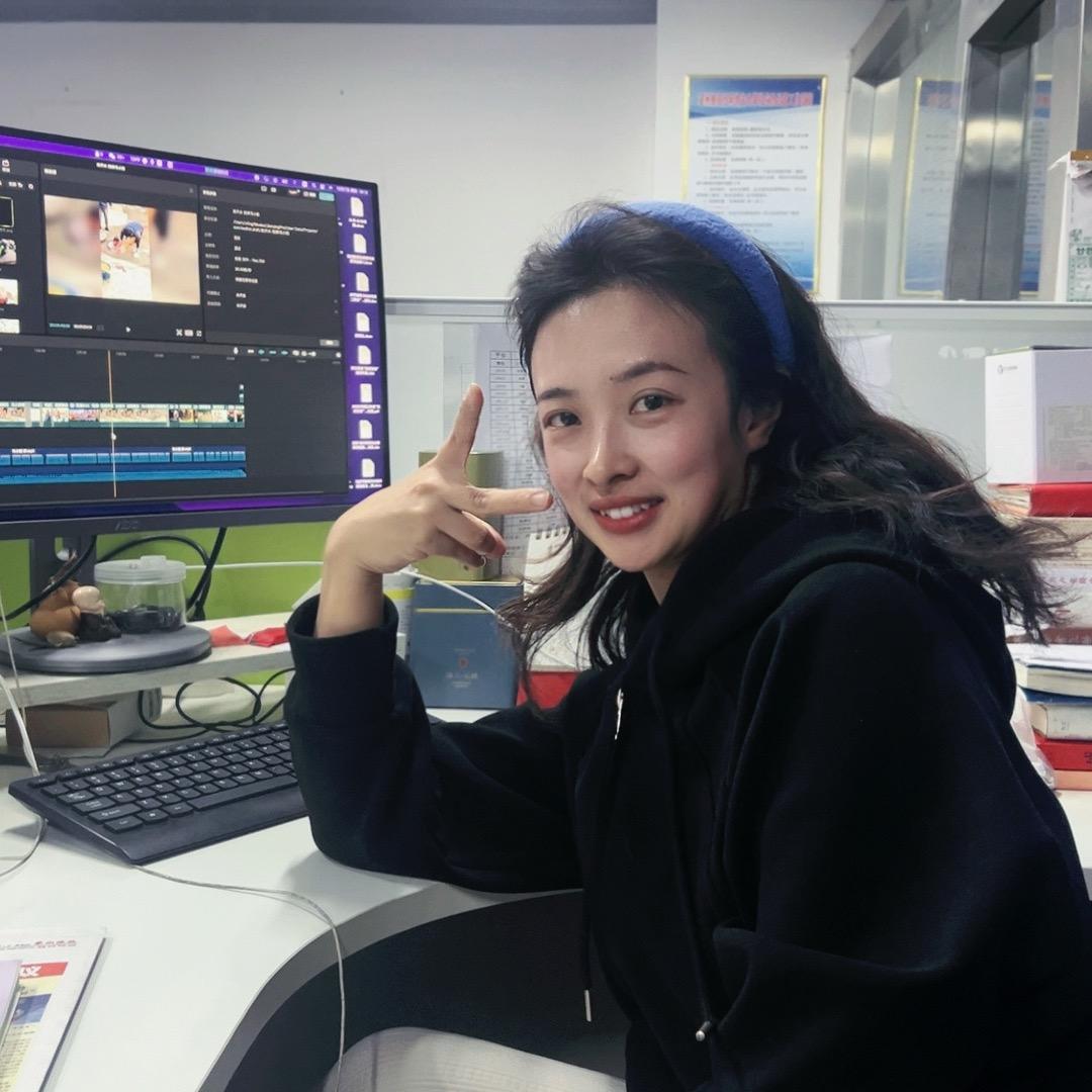 叫我小奚