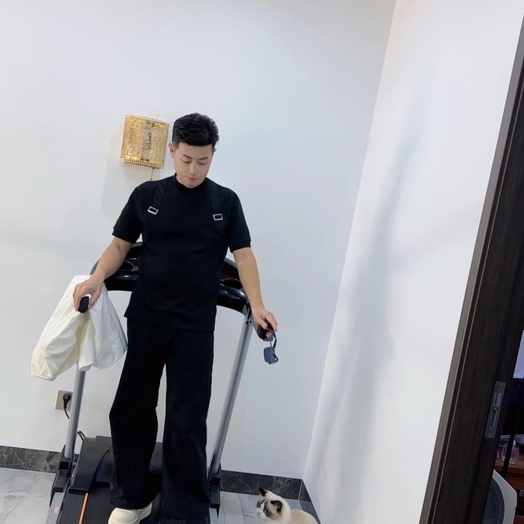 文山迈巴黑（白发长黑）文艺
