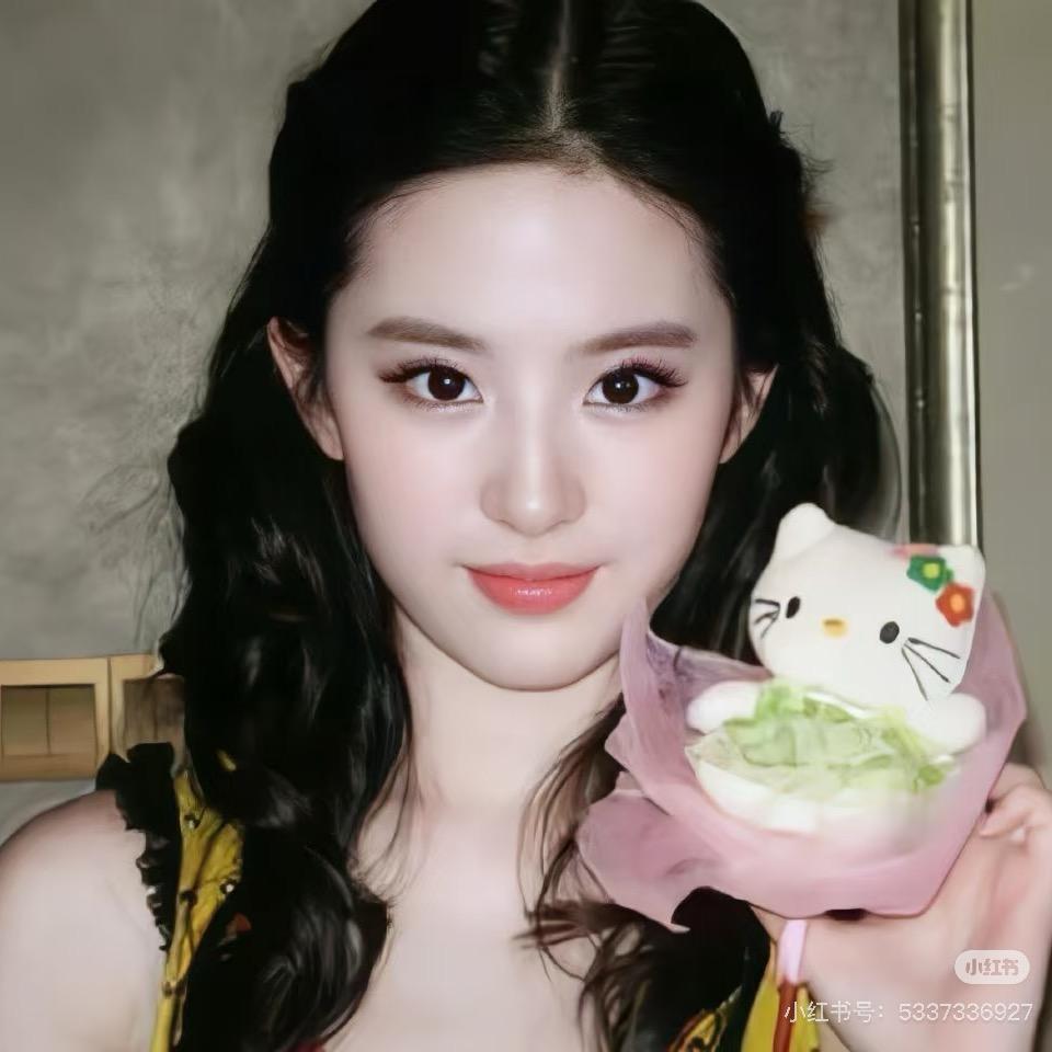 小馨大王^