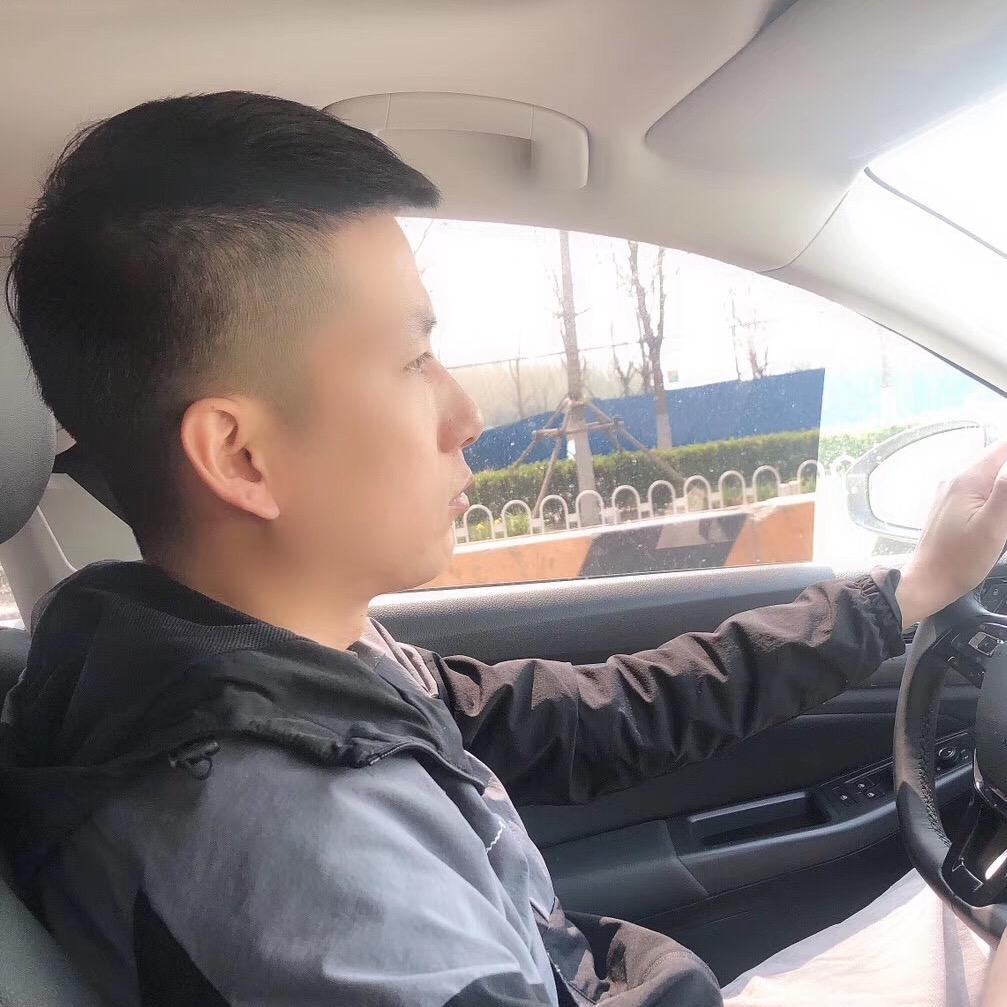 一个在当地较为英俊的人