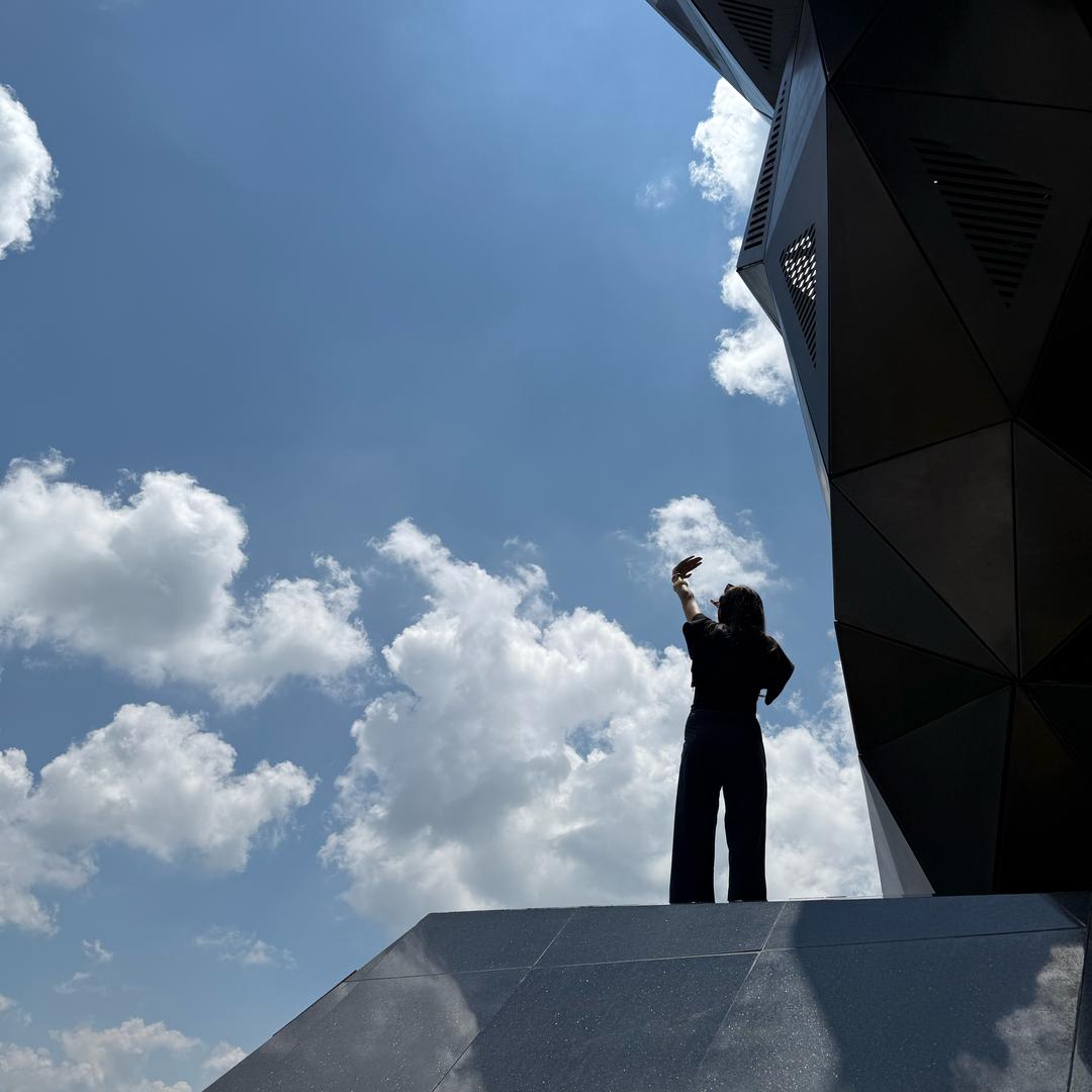 🧍‍♀️亲爱的黄小姐