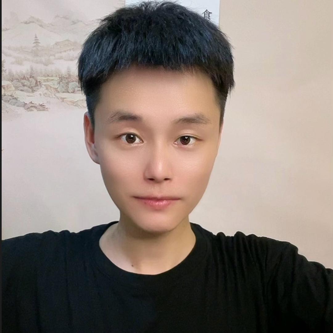是小七🥬（挑战100斤）
