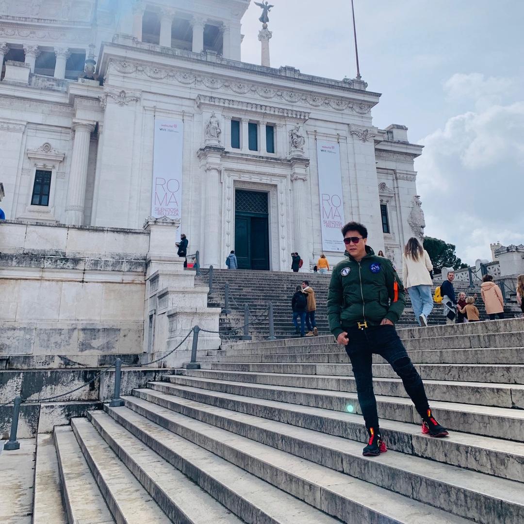 Jayang རྒ་བ་