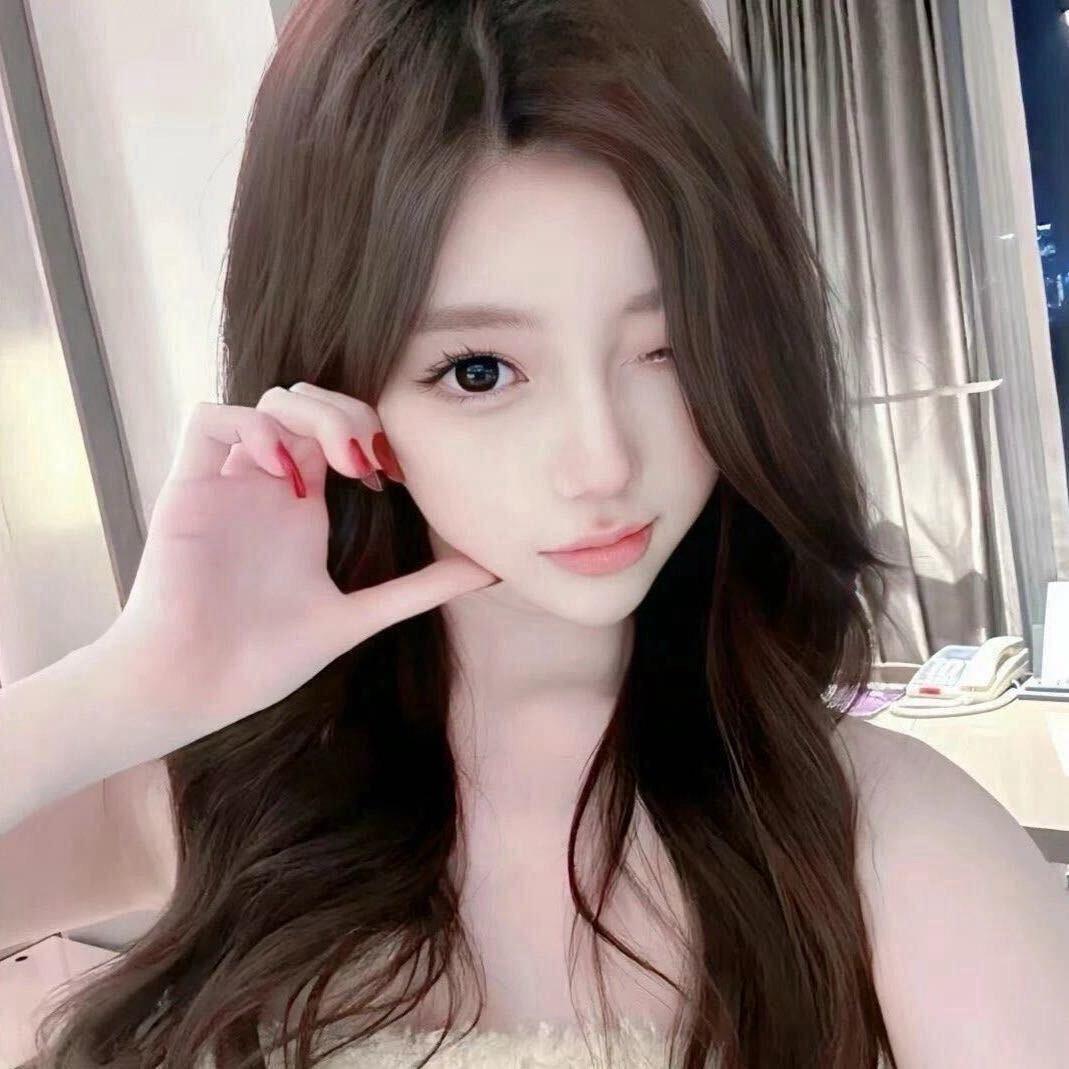 小月u