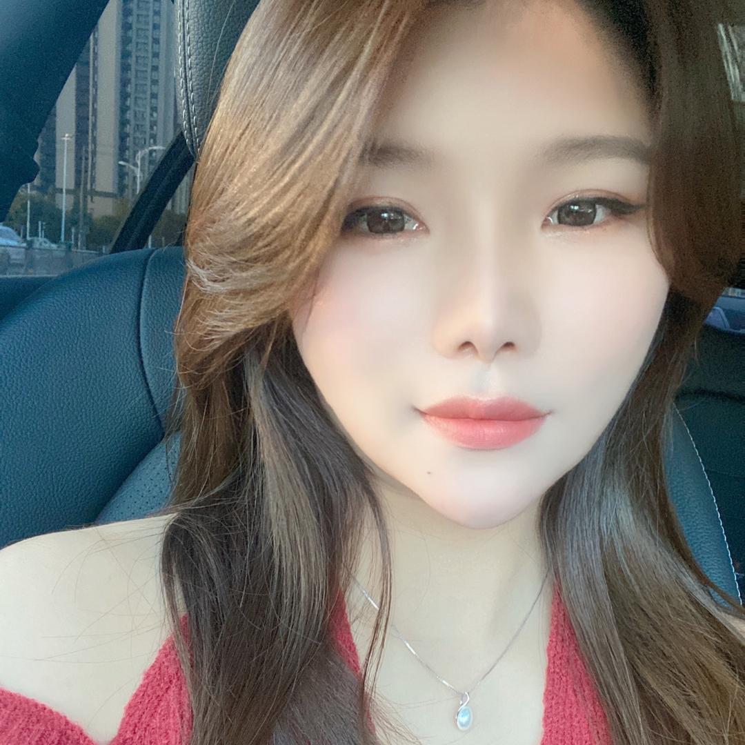 小仙女🧚‍♀️🧚‍♀️