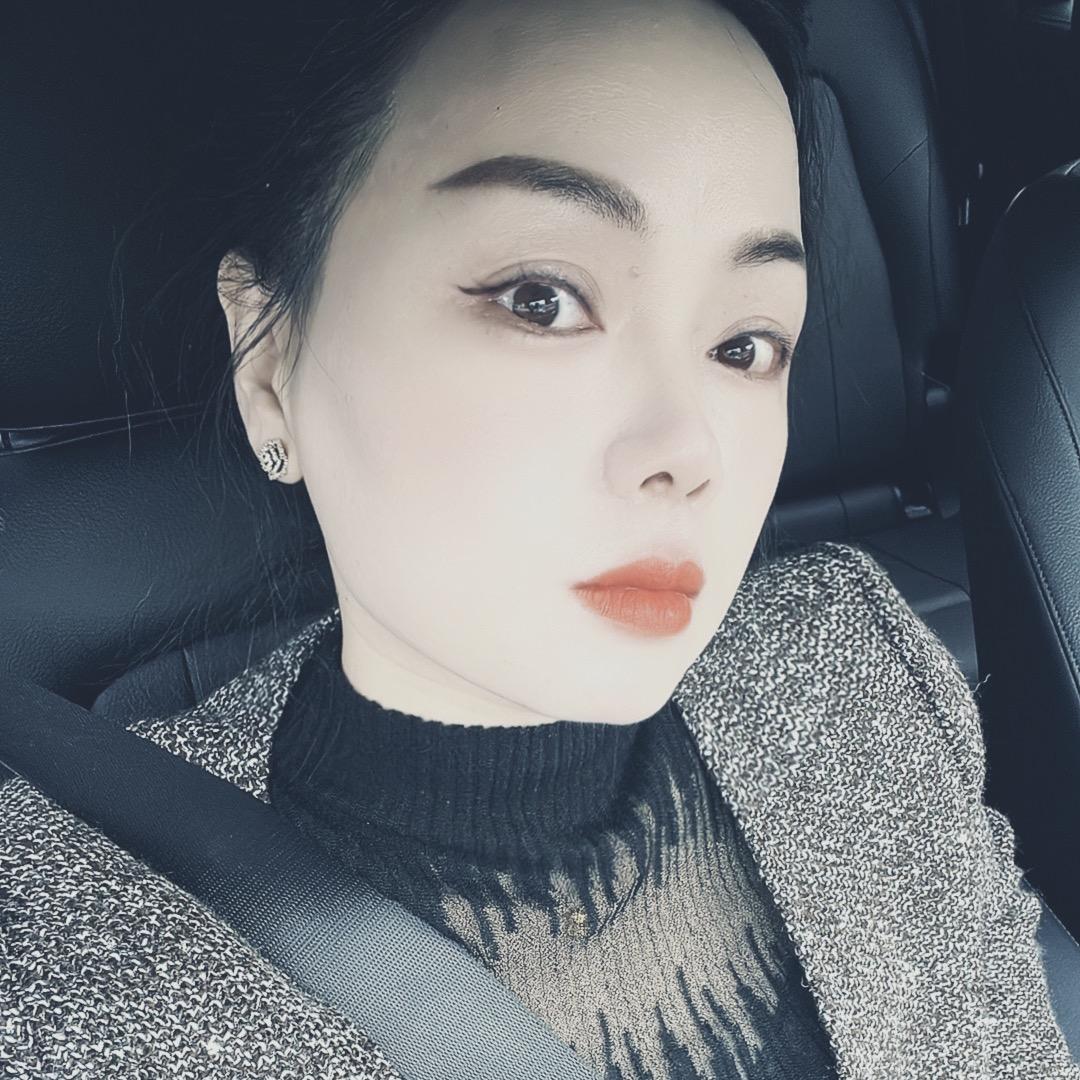 泰北路（高沙园）UCC干洗店老板娘