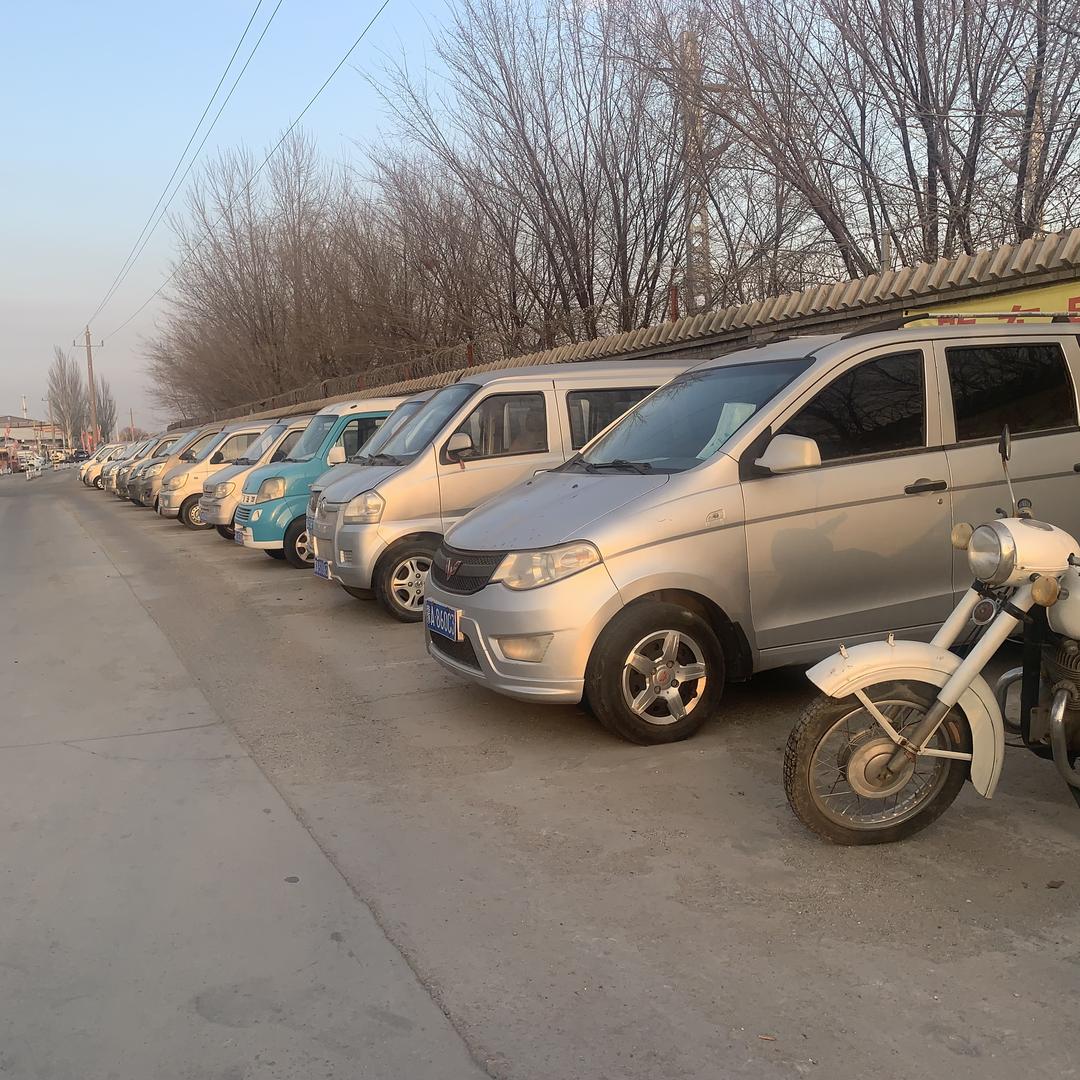 呼和浩特二手面包车老杨播车