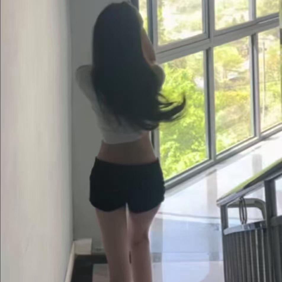 小小七