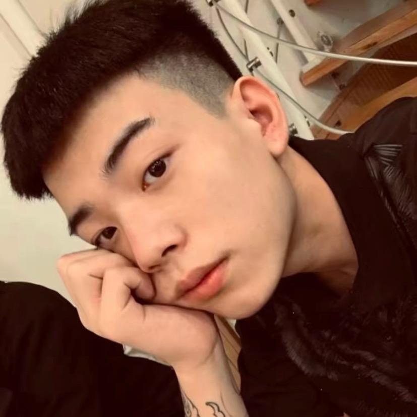 李宇轩.