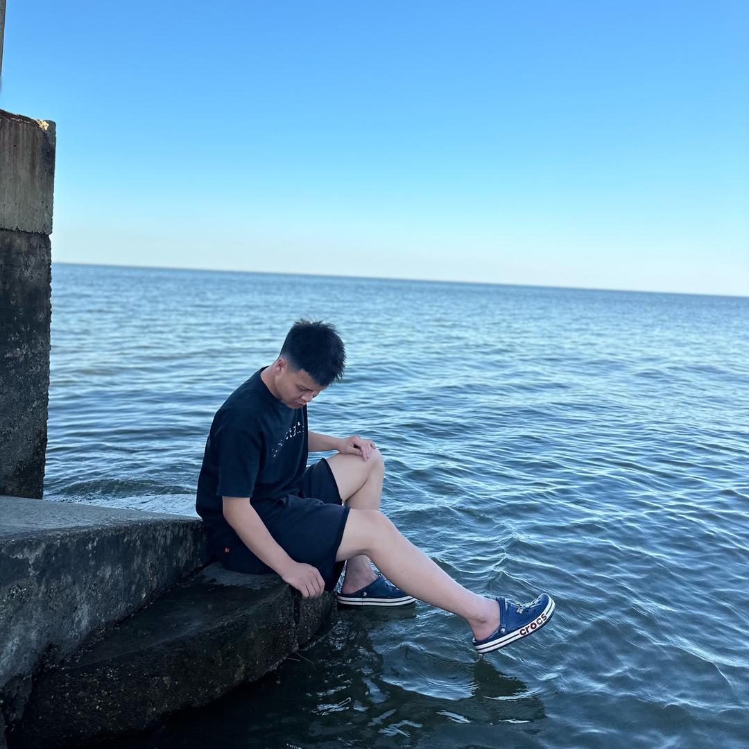 @何-嘉硕硕硕sss