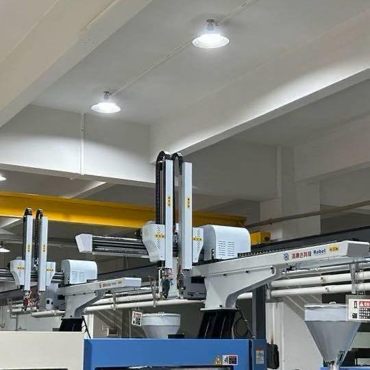 卖机械手的小鱼