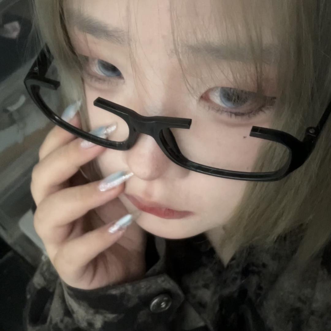 嘬咩.