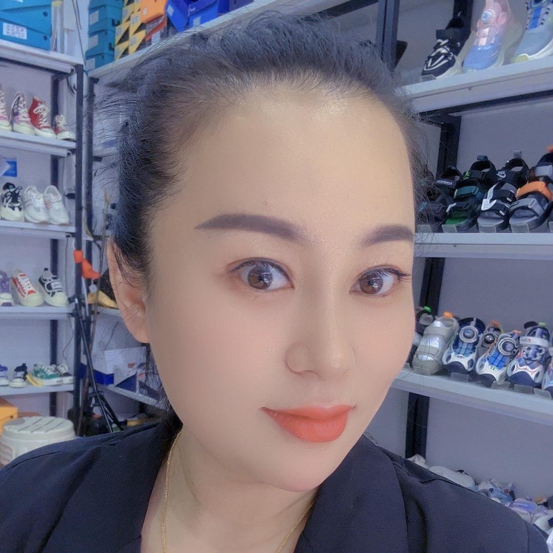 巴布豆冬宝阳光（鼎基魏林童鞋店）