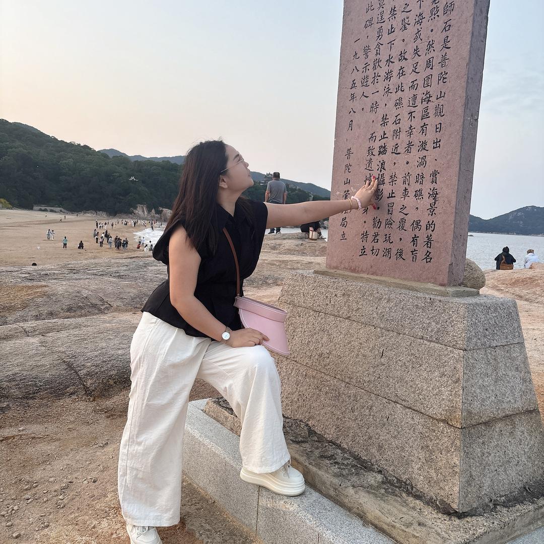 镇宁小姐姐👗