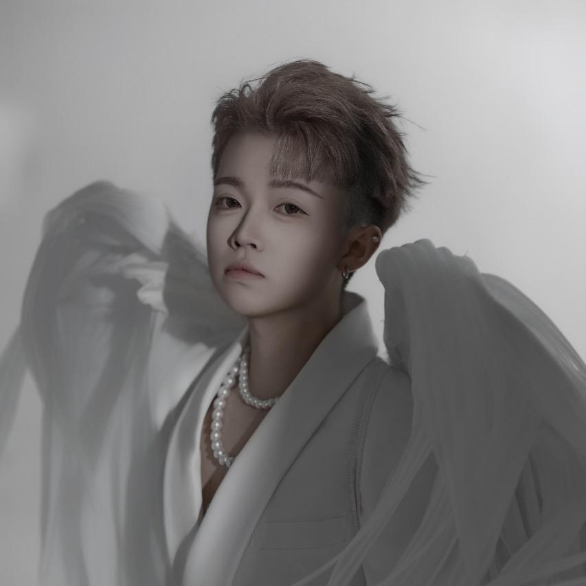 不晚摄影化妆师-KK