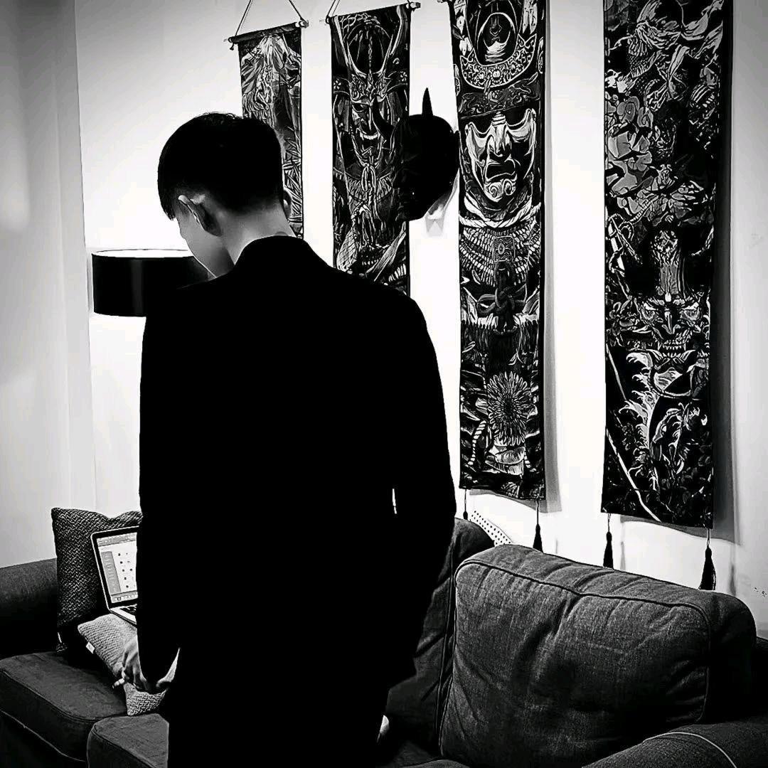阿余，