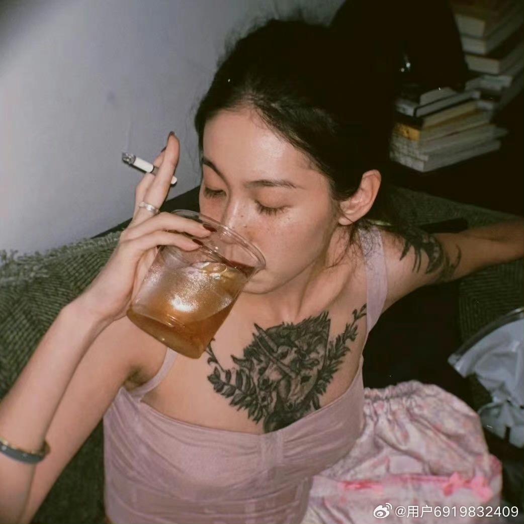 yi花义人—媚呀💗