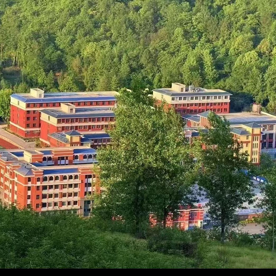 德江县新时代精英学校