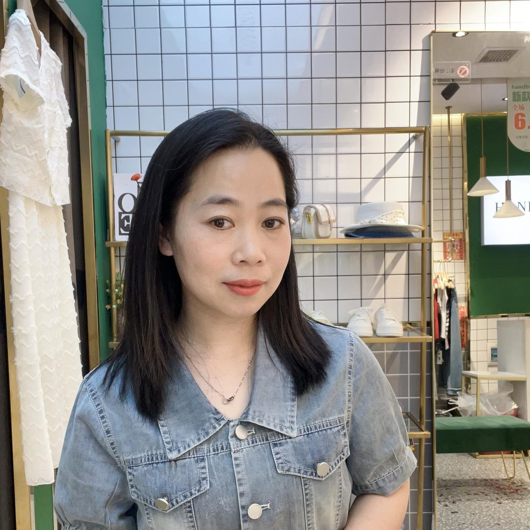 146 小个子在汉寿步行街卖女装—刘玲