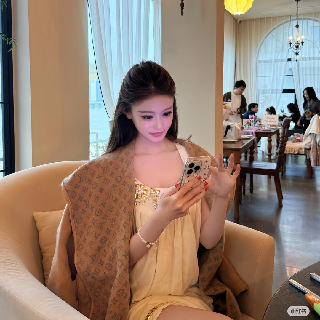 小高巨冷