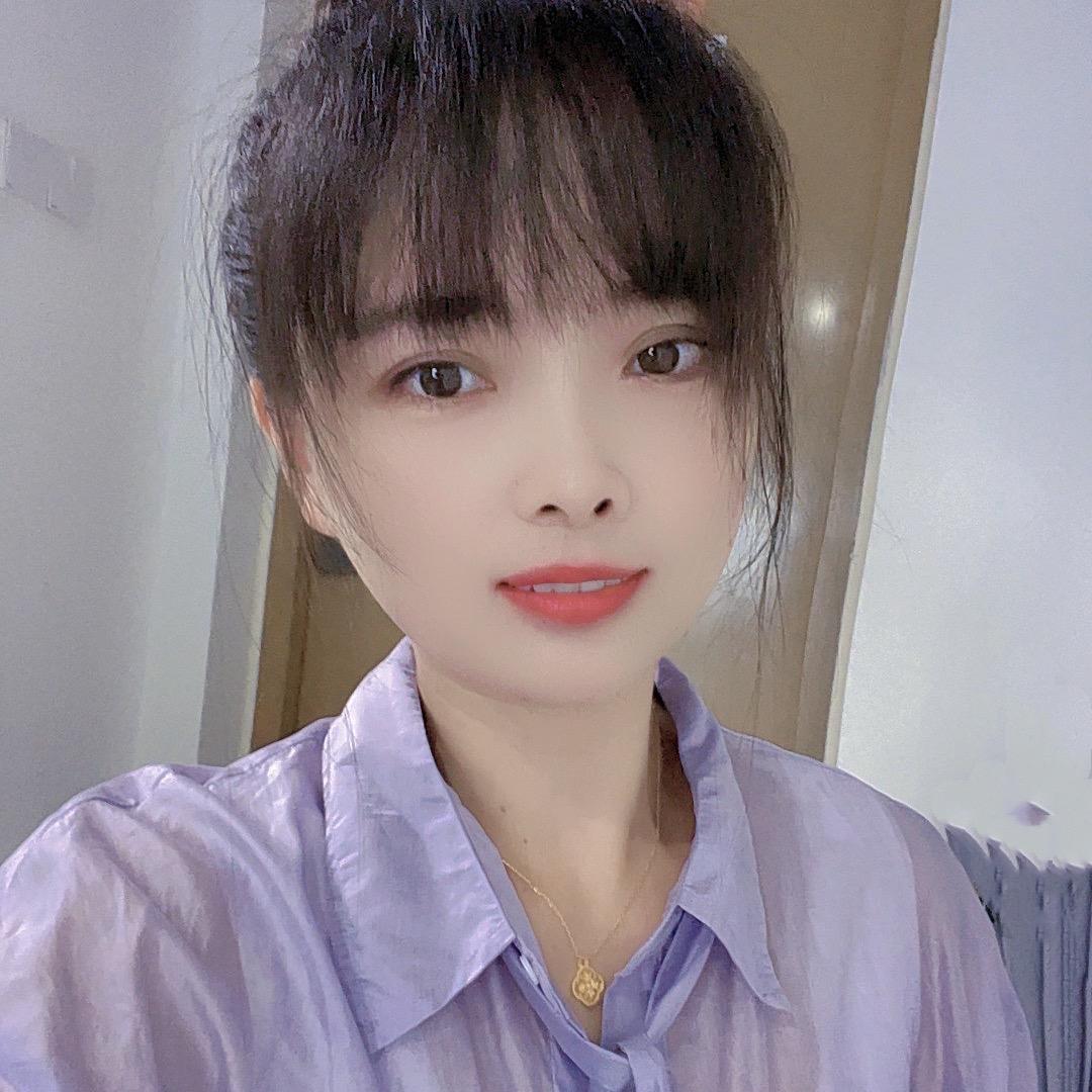艳.