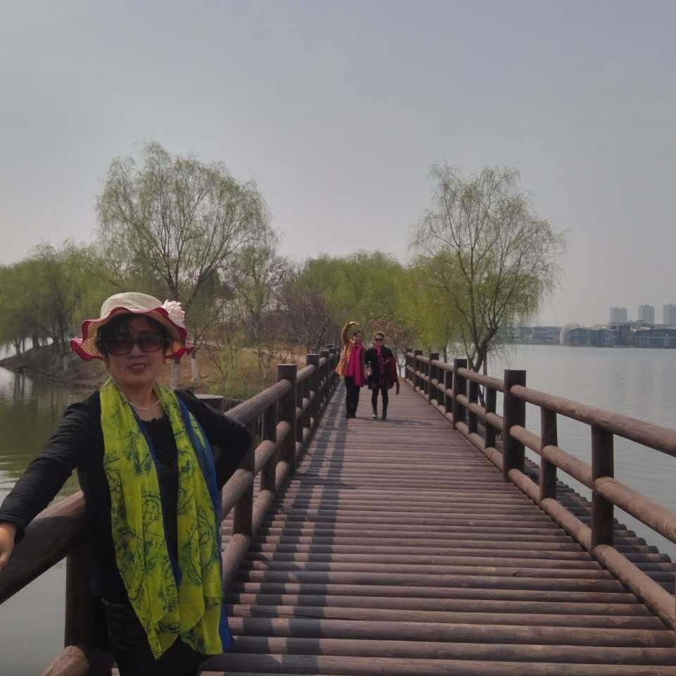 龚有尔（甜豆豆的奶奶👵）