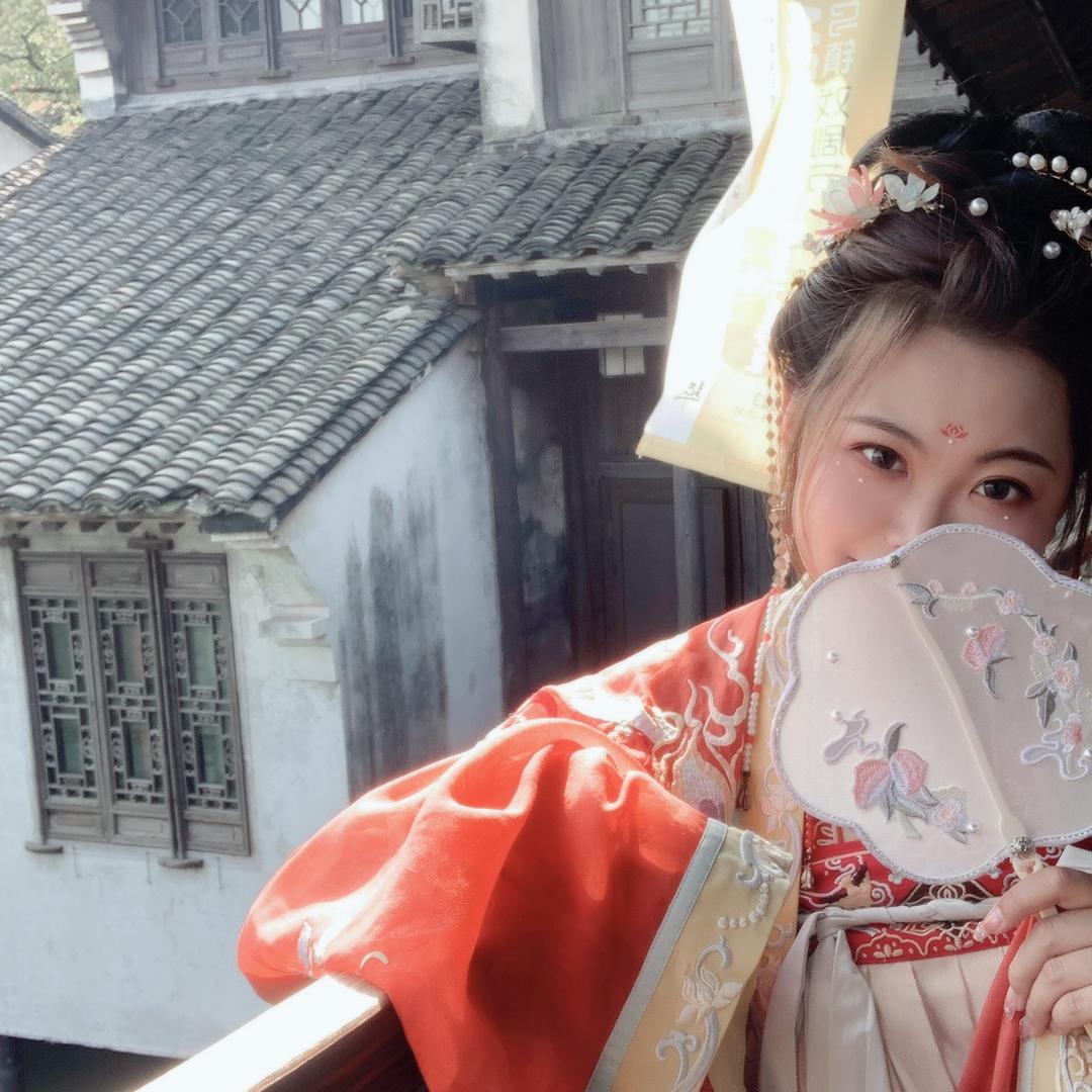 Eva可甜可盐