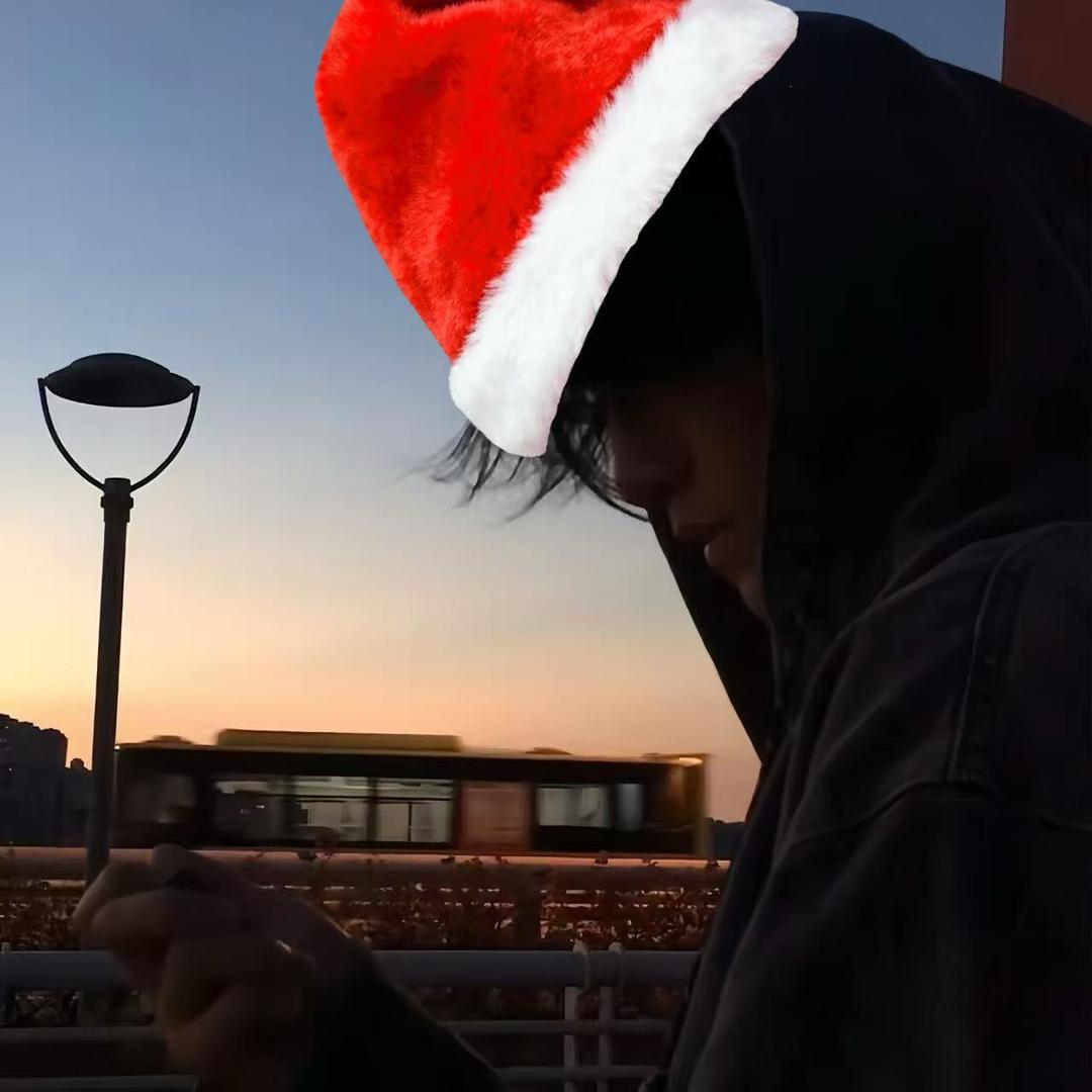 颂笛暄