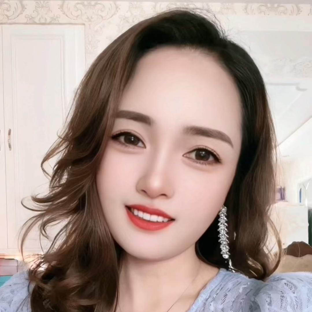 弯弯吖