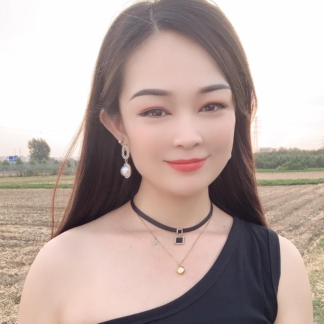 丽丽.
