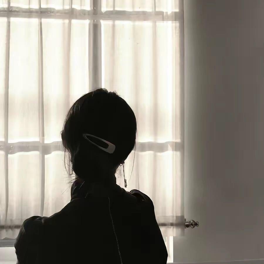 妍（朱砂㐅玉镯）