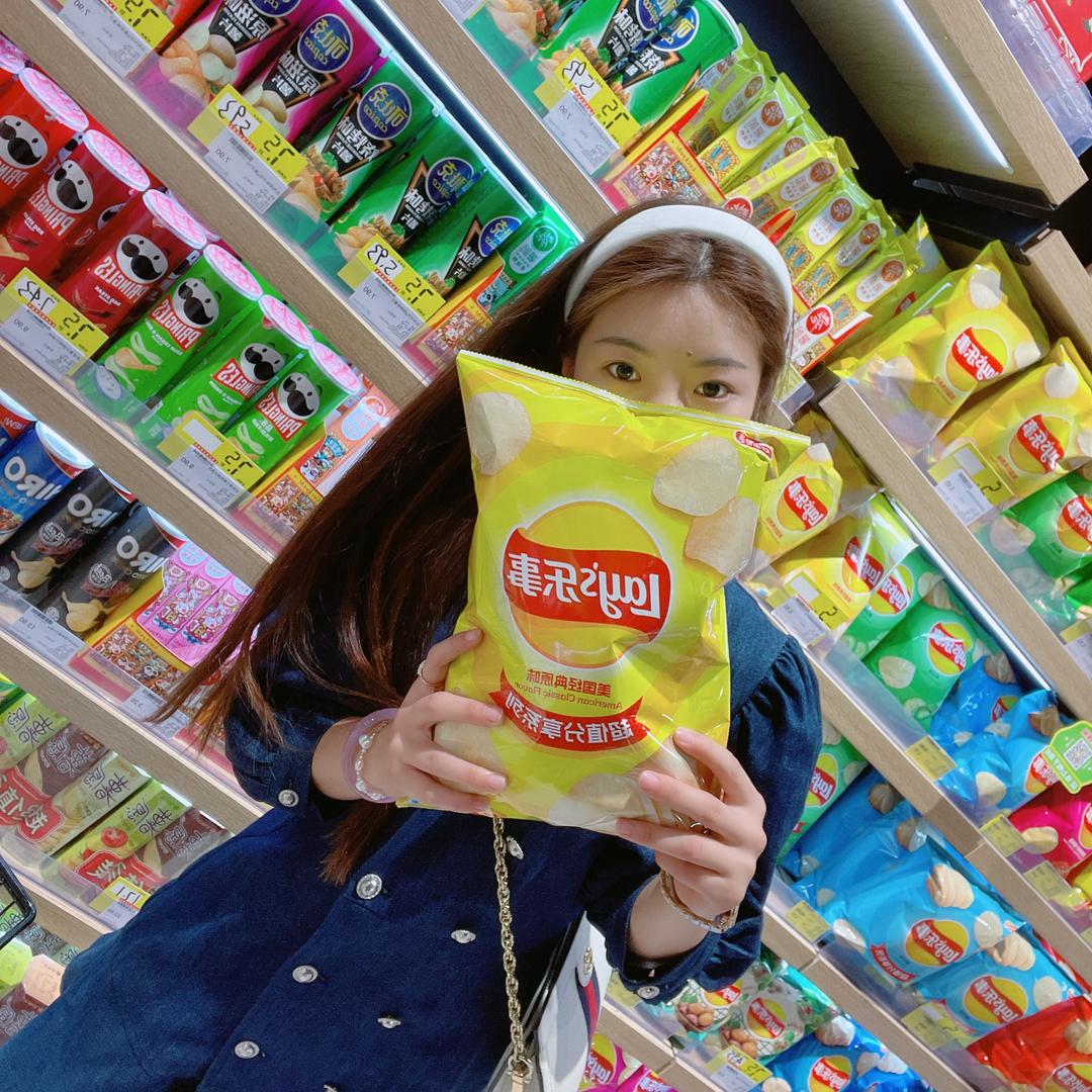 爱吃零食的星星