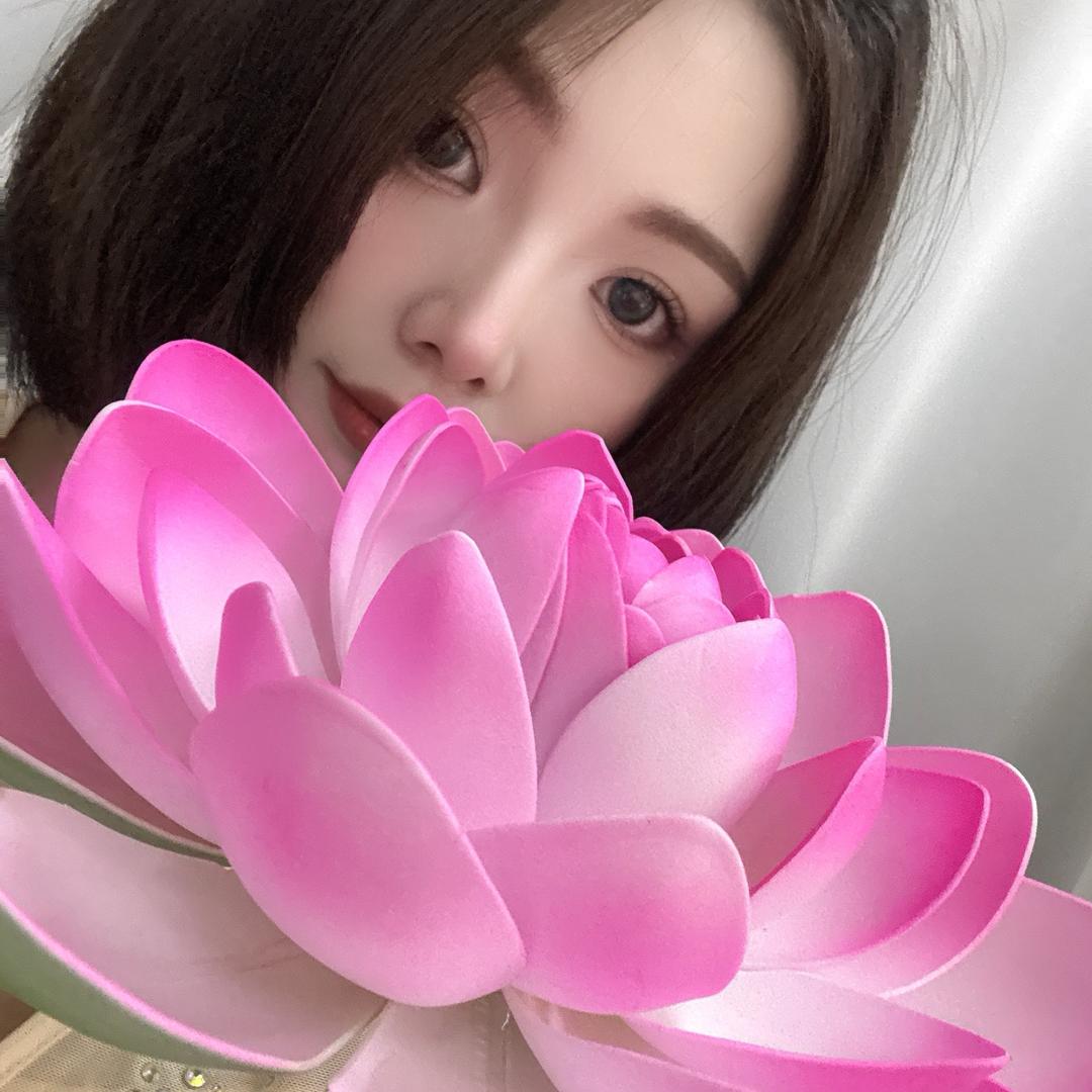 七七