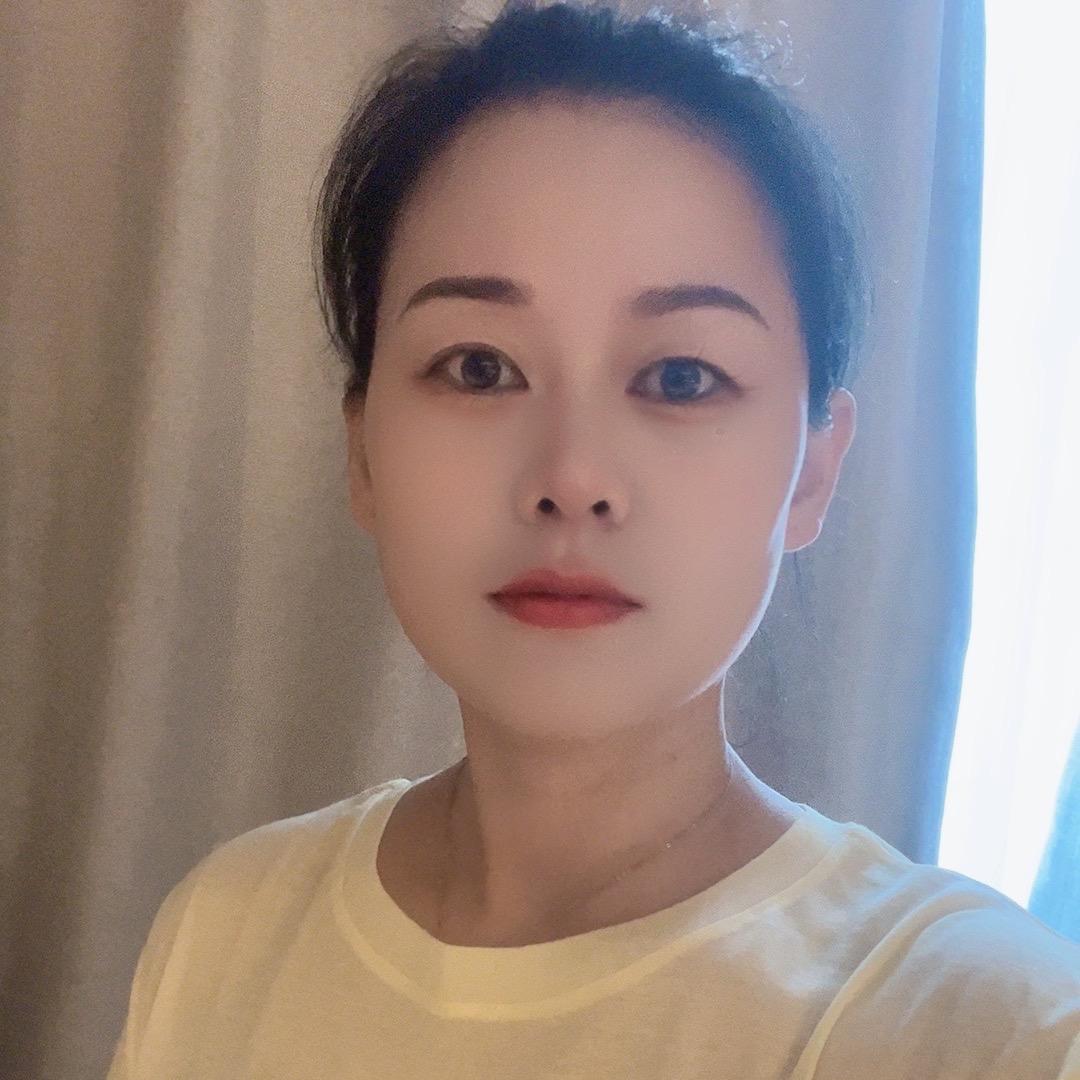 爱写字的家具艳姐