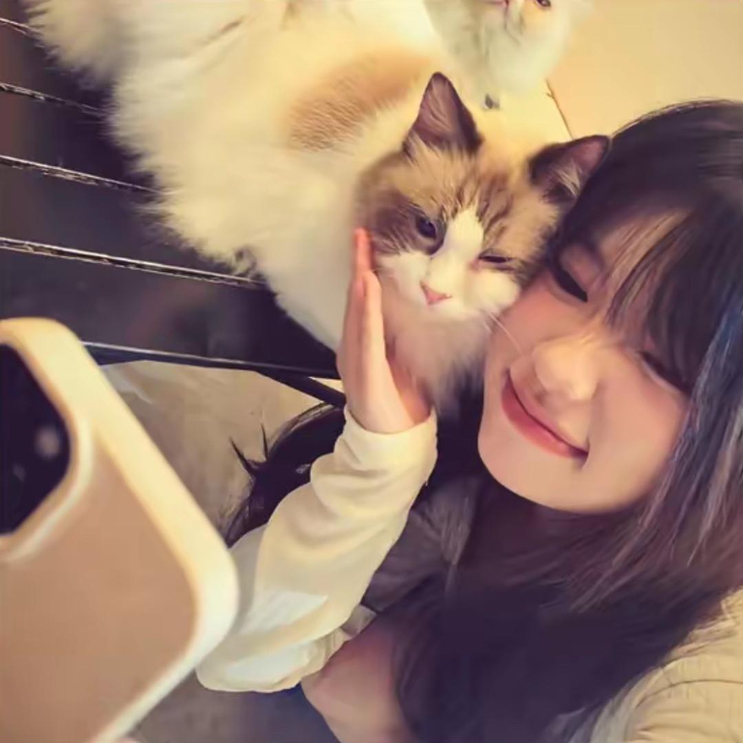 岫