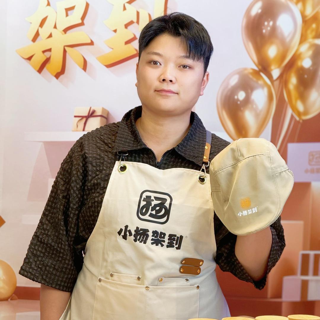 小扬扬炒鸡架出摊日记