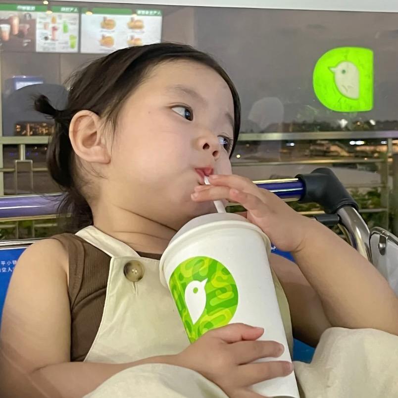 笑笑呀！