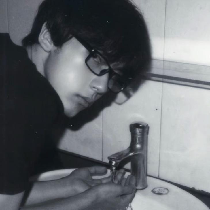 小琛.