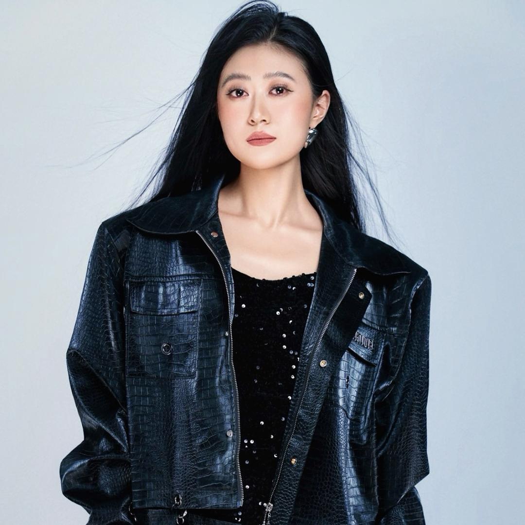 奎屯形体模特方方老师