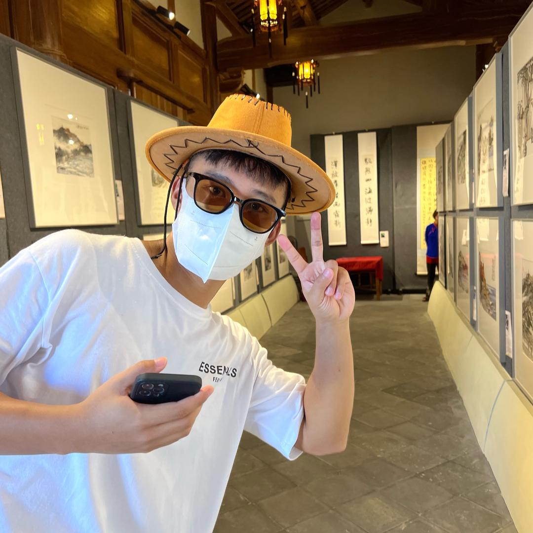 小黑