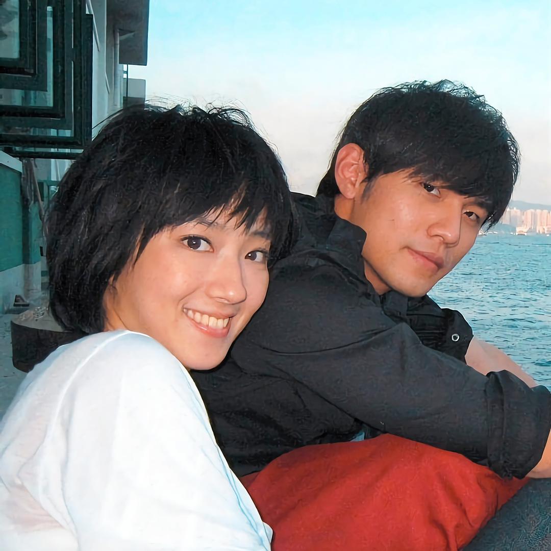 山前灯火欲黄昏