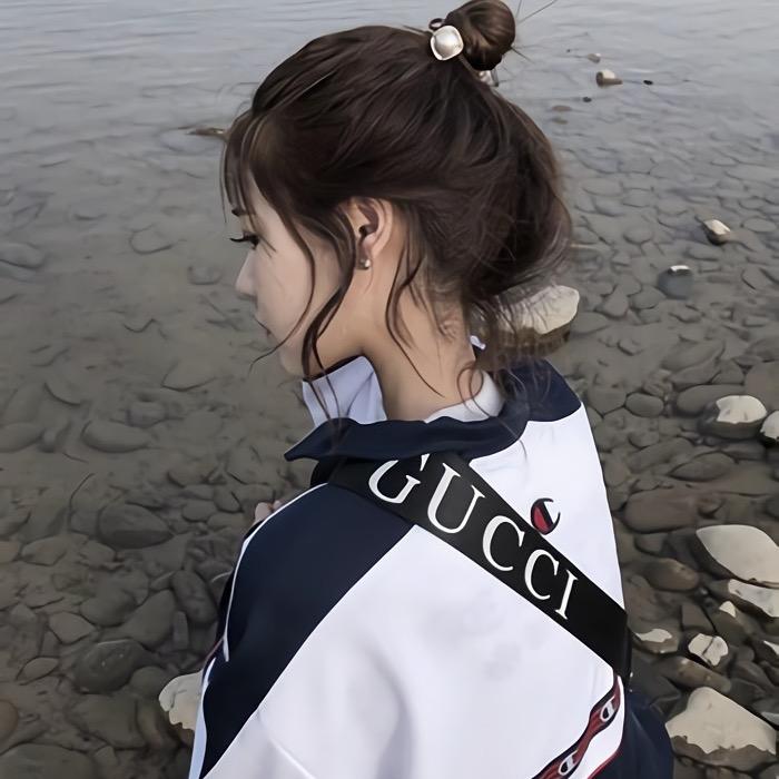 微小凉