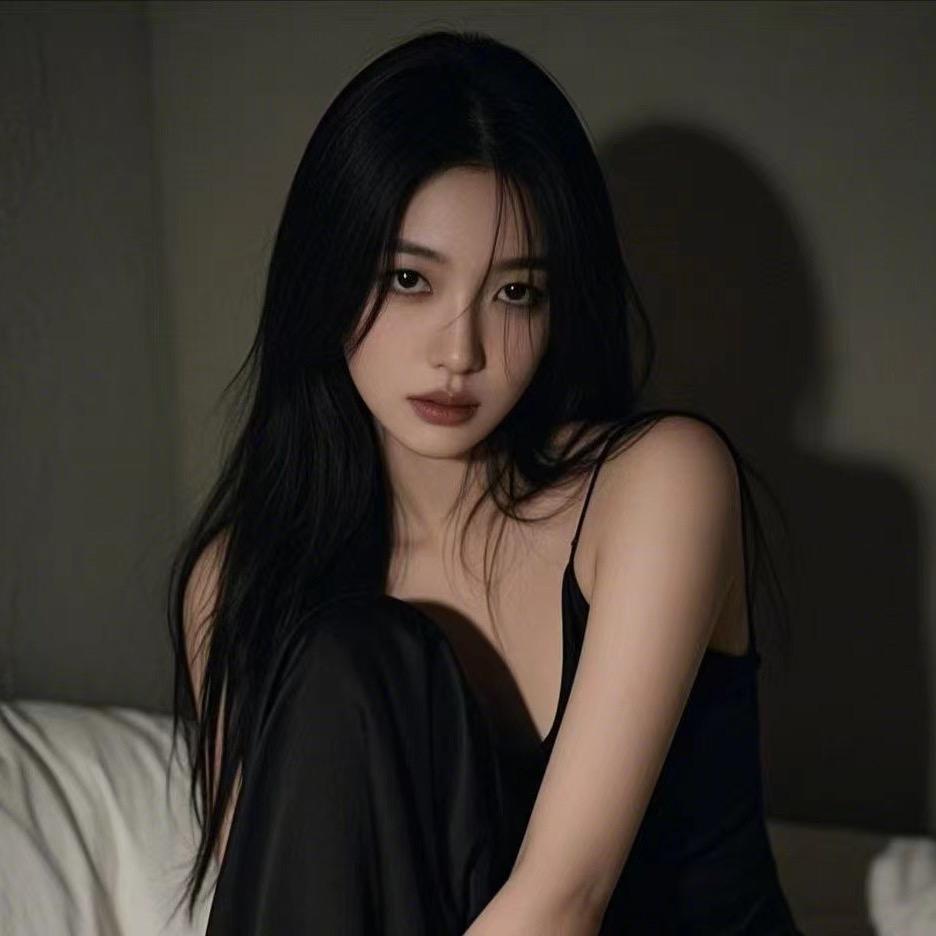 小小何🏡