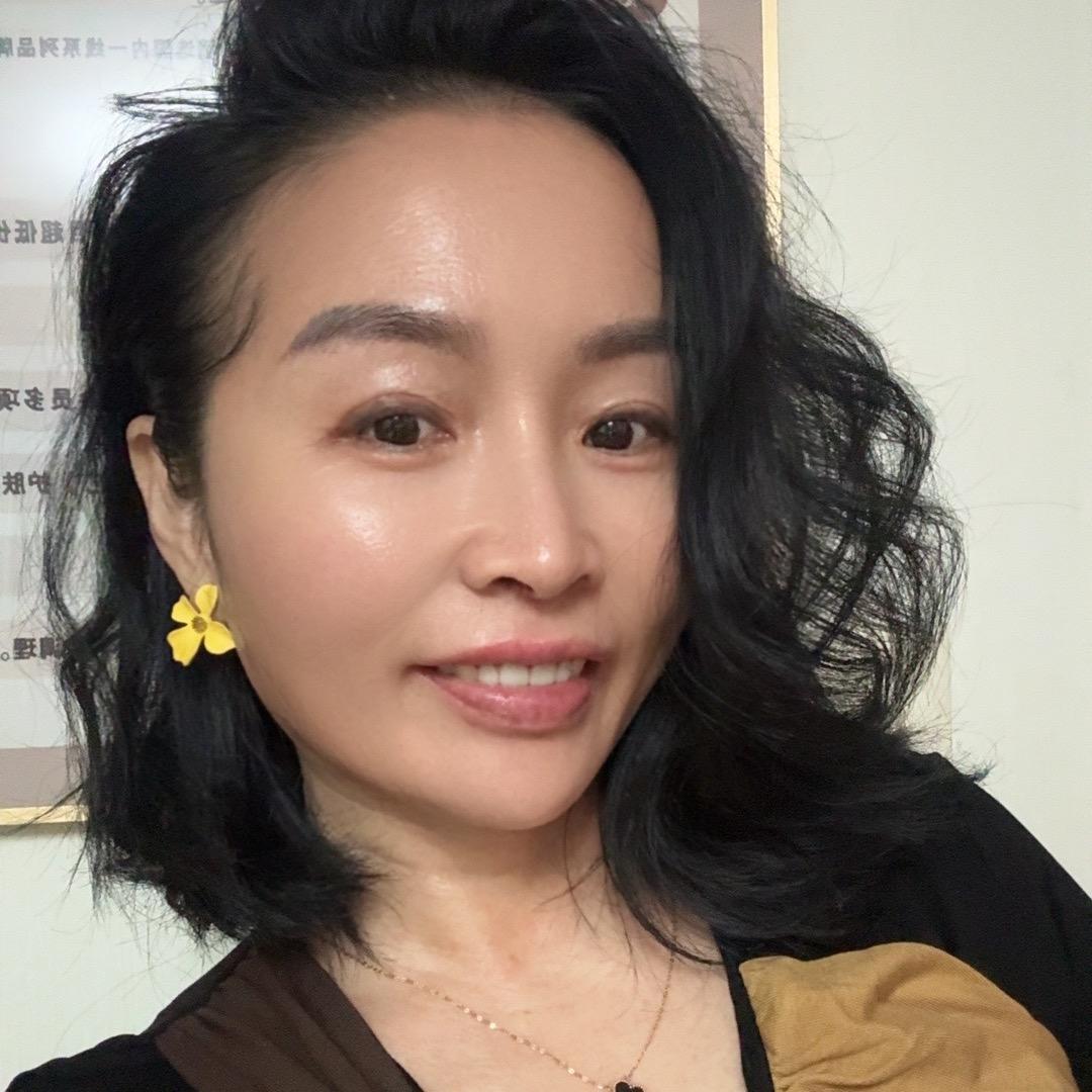 霞姐专注养发白发不要在去油.